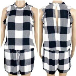 Anthropologie Cloth & Stone Gingham Romper size small flutter sleeves